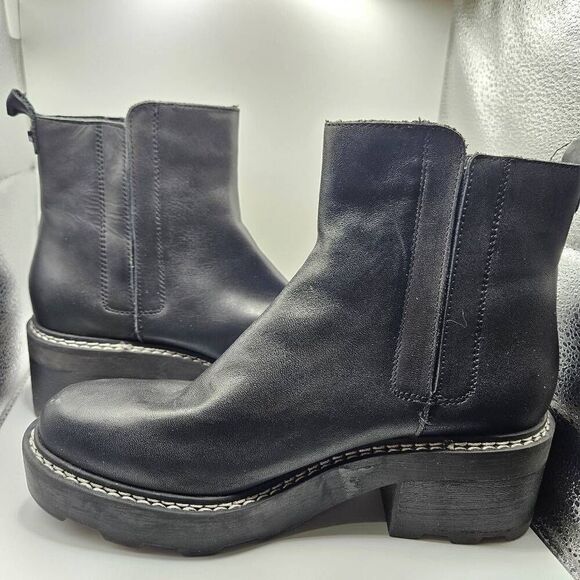 Calvin Klein Amina womens Ankle Boot Size 8M Line New Conditions - Picture 6 of 10